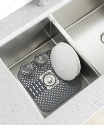 entre square（アントレスクエアー）の「umbra/スリング プレートホルダーシンクマット S  グレー（キッチンツール・メンズ）」