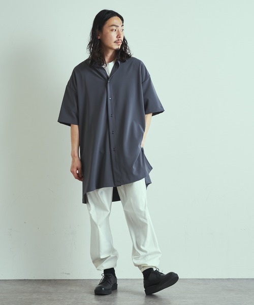 Lui's（ルイス）の「ライトスリットビッグ5分袖シャツコート（シャツ/ブラウス・メンズ・チャコールグレー/ブルー/ブラック・FREE）」の19枚目の写真