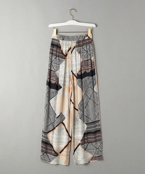 BEAUTY&YOUTH UNITED ARROWS（ビューティーアンドユースユナイテッドアローズ）の「BY アフリカンプリントゴムギャザーイージーパンツ -ウォッシャブル-（その他パンツ・レディース・ブラック/その他1・SMALL/MEDIUM）」の6枚目の写真