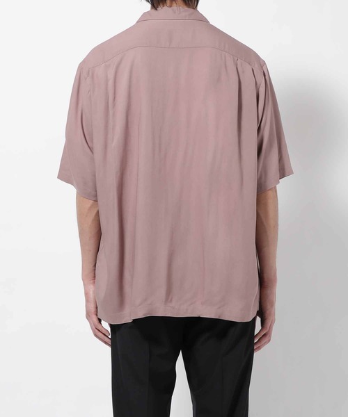 ADAM ET ROPE'(アダムエロペ)の「レーヨンドレープ ルーズシルエット オープンカラーシャツ/イージーケア/UNISEX(シャツ/ブラウス・メンズ・ブラック/ベージュ系その他/パープル系その他/ピンク系その他・M/L/XL)」の15枚目の写真