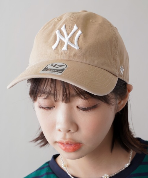 '47（フォーティーセブン）の「【47 / フォーティーセブン】New York Yankees・ニューヨーク ヤンキース チームロゴ刺繍キャップ（キャップ・レディース・ホワイト/ベージュ/ブラック/モスグリーン/ピンク/ネイビー/ホワイト系その他/ダークグリーン・ONESIZE）」の13枚目の写真