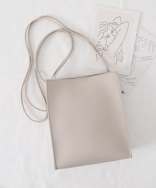 Honeys（ハニーズ）の「スクエアショルダーＢａｇ（ショルダーバッグ・レディース・ピンク系その他/ブルー/ホワイト/ブラック/グレイッシュベージュ/モカ/アイボリー/ピンク・FREE）」の5枚目の写真