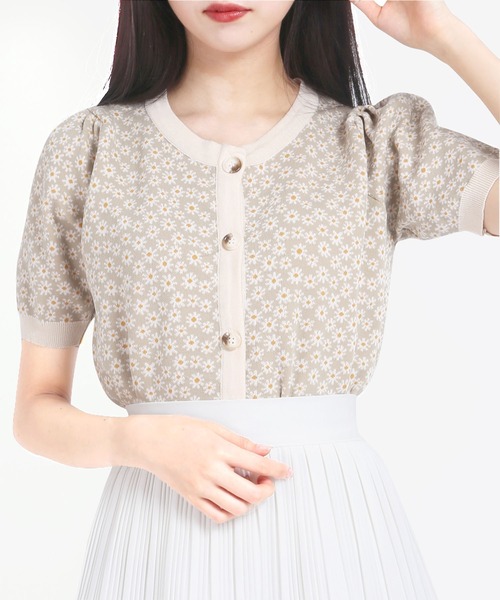 WC(ダブル シー)の「マーガレット半袖カーディガン(カーディガン/ボレロ・レディース・ブラック/ベージュ/サックスブルー・FREE)」の1枚目の写真