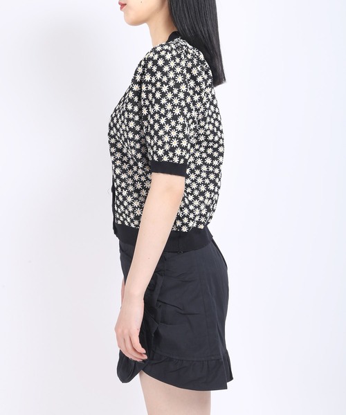 WC(ダブル シー)の「マーガレット半袖カーディガン(カーディガン/ボレロ・レディース・ブラック/ベージュ/サックスブルー・FREE)」の5枚目の写真