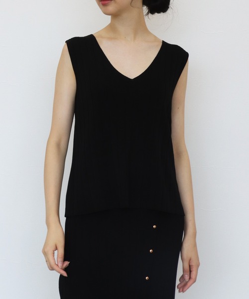 Tite In The Store ティテ インザ ストア の リブvネックノースリーブニット ニット セーター Wear