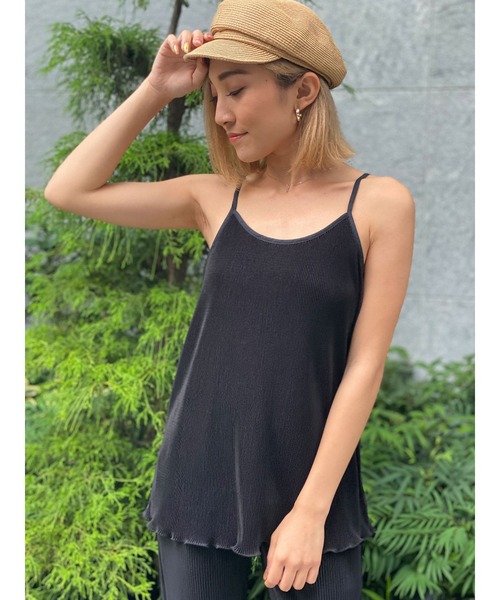 DURAS（デュラス）の「プリーツキャミトップス（キャミソール・レディース・ブラック/ベージュ/カーキ・FREE）」の2枚目の写真