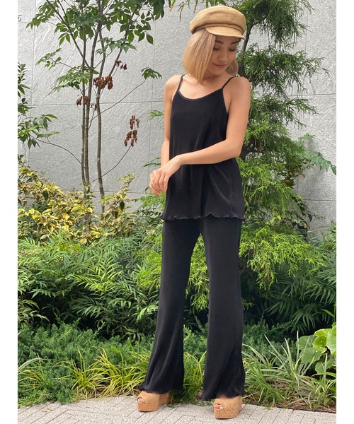 DURAS（デュラス）の「プリーツキャミトップス（キャミソール・レディース・ブラック/ベージュ/カーキ・FREE）」の7枚目の写真