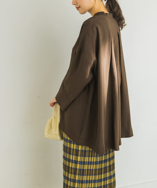 URBAN RESEARCH(アーバンリサーチ)の「フロントデザインドルマンブラウス(Tシャツ/カットソー・レディース・ブラック/ブラウン/ブルー系その他/オフホワイト・FREE)」の6枚目の写真