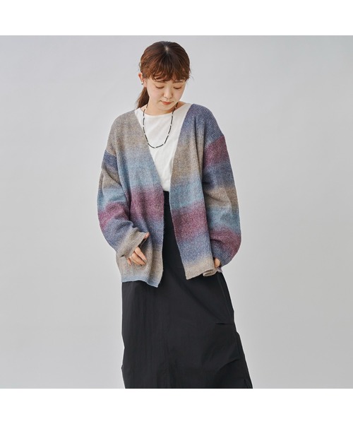 CPCM(シーピーシーエム)の「WEB限定/片畦編みグラデーションニットカーデ(カーディガン/ボレロ・レディース・サックスブルー/パープル・FREE)」の21枚目の写真