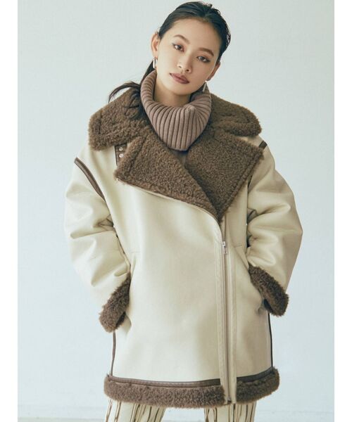 MURUA(ムルーア)の「ルーズフェイクムートン(ブルゾン・レディース・ブラック・1/2)」の3枚目の写真