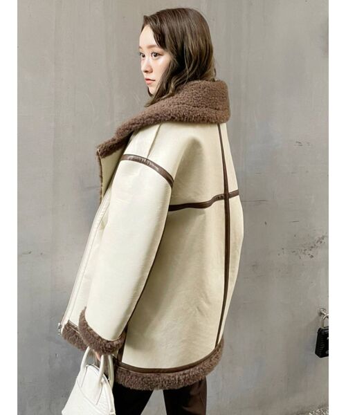 MURUA(ムルーア)の「ルーズフェイクムートン(ブルゾン・レディース・ブラック・1/2)」の15枚目の写真