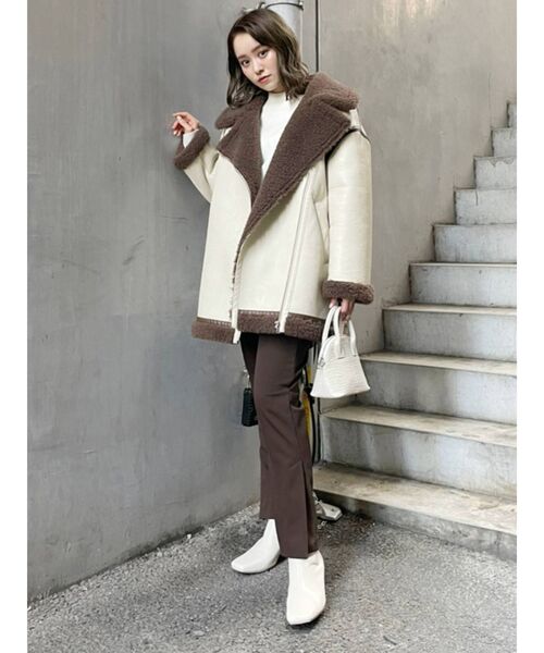 MURUA(ムルーア)の「ルーズフェイクムートン(ブルゾン・レディース・ブラック・1/2)」の16枚目の写真