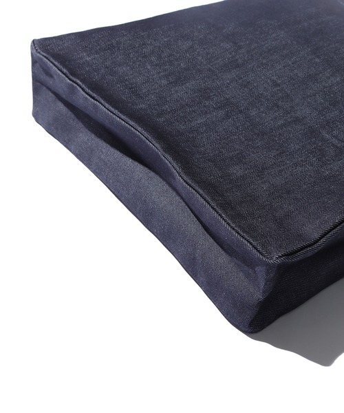 A.P.C.（アーペーセー）の「A.P.C./アーペーセー tote lou mini anses デニムトートバッグ インディゴ ロゴ エコバッグ（トートバッグ・メンズ・インディゴブルー・ONE SIZE）」の12枚目の写真