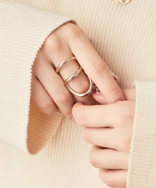 Chico(チコ)の「ニュアンスねじりリング(リング・レディース・シルバー/ゴールド・FREE)」の2枚目の写真
