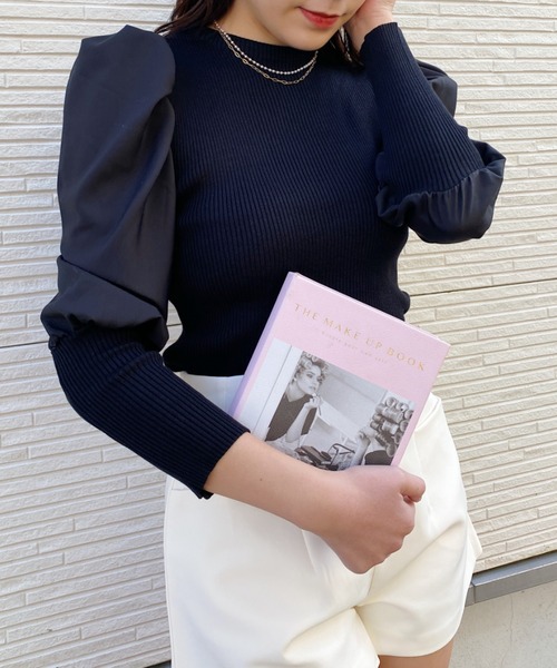 Loueme(ルエム)の「異素材ドッキングパワショルリブトップス(Tシャツ/カットソー・レディース・ホワイト/ブラック・FREE)」の13枚目の写真