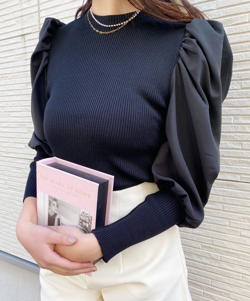 Loueme(ルエム)の「異素材ドッキングパワショルリブトップス(Tシャツ/カットソー・レディース・ホワイト/ブラック・FREE)」の4枚目の写真