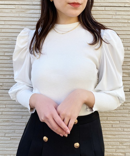 Loueme(ルエム)の「異素材ドッキングパワショルリブトップス(Tシャツ/カットソー・レディース・ホワイト/ブラック・FREE)」の3枚目の写真