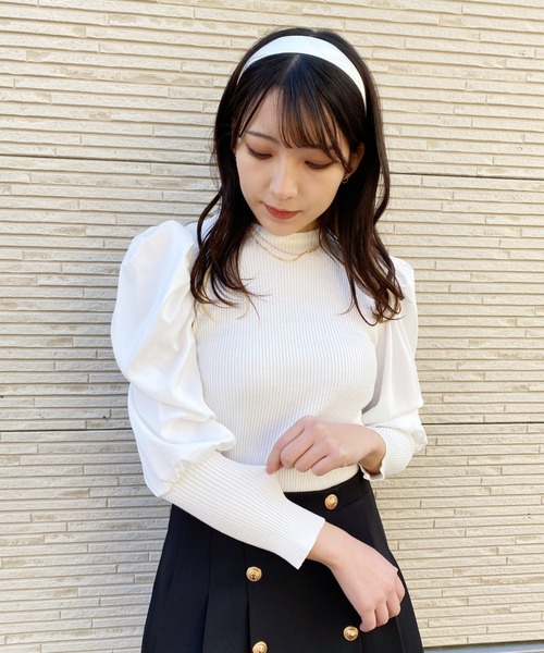 Loueme(ルエム)の「異素材ドッキングパワショルリブトップス(Tシャツ/カットソー・レディース・ホワイト/ブラック・FREE)」の6枚目の写真