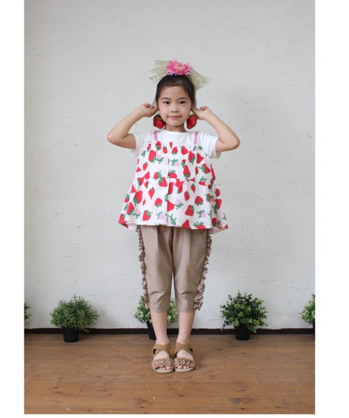 nino（ニノ）の「ストロベリーTシャツ（Tシャツ/カットソー・キッズ・ホワイト・90cm/110cm/100cm/120cm/80ｃｍ）」の3枚目の写真