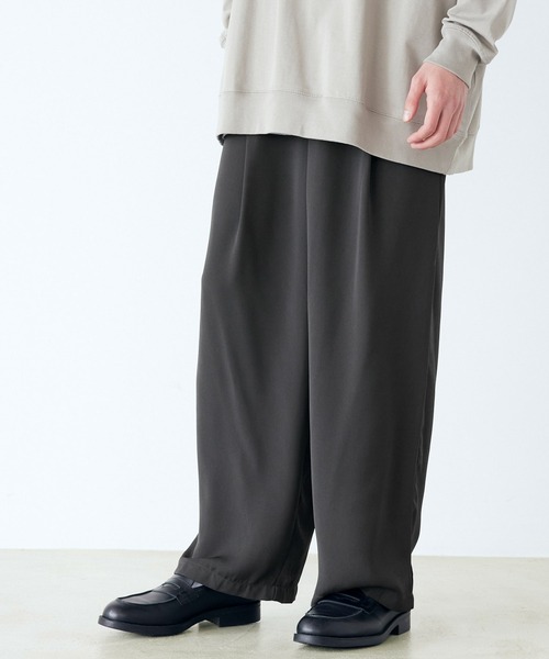 Kappa（カッパ）の「Kappa / カッパ 別注 ロゴ刺繍 イージータック ドレープ ワイドシルエットパンツ（スラックス・メンズ・ブラック/グレー系その他/アイボリー/ブラウン系その他/チャコールグレー・M/L）」の19枚目の写真
