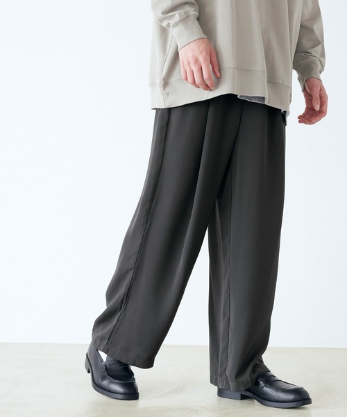 Kappa（カッパ）の「Kappa / カッパ 別注 ロゴ刺繍 イージータック ドレープ ワイドシルエットパンツ（スラックス・メンズ・ブラック/グレー系その他/アイボリー/ブラウン系その他/チャコールグレー・M/L）」の21枚目の写真