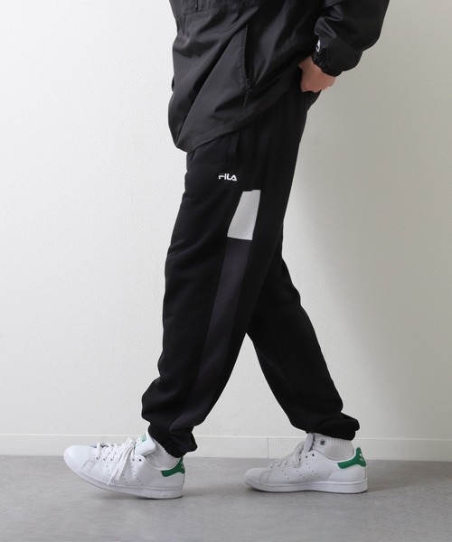 FILA（フィラ）の「【FILA】 バイカラージョガースウェットパンツ（スウェットパンツ・レディース・ブラック/ネイビー/ベージュ・MEDIUM/LARGE/X-LARGE）」の2枚目の写真