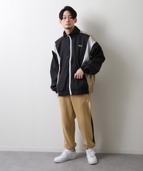 FILA（フィラ）の「【FILA】 バイカラージョガースウェットパンツ（スウェットパンツ・レディース・ブラック/ネイビー/ベージュ・MEDIUM/LARGE/X-LARGE）」の9枚目の写真