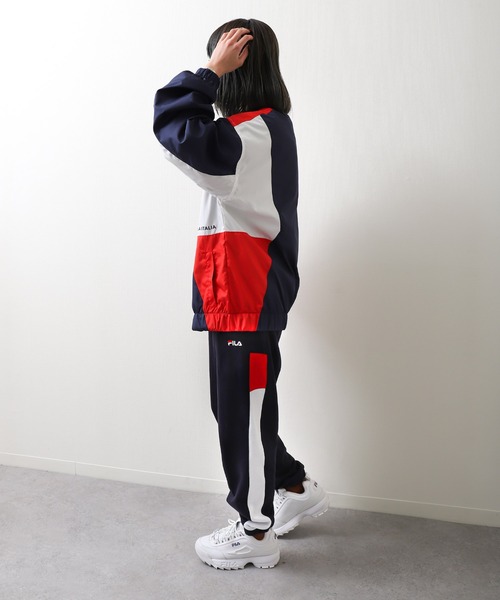 FILA（フィラ）の「【FILA】 バイカラージョガースウェットパンツ（スウェットパンツ・レディース・ブラック/ネイビー/ベージュ・MEDIUM/LARGE/X-LARGE）」の16枚目の写真