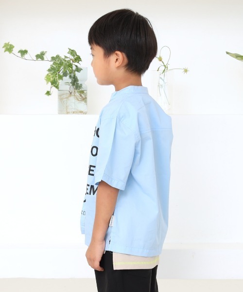 MAKE YOUR DAY(メイクユアデイ)の「ロゴプリントバンドカラーシャツ■80~140cm(シャツ/ブラウス・キッズ・オフホワイト/サックスブルー・90/100/110/120/80/130/140)」の3枚目の写真