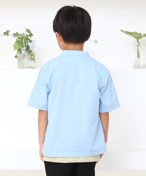 MAKE YOUR DAY(メイクユアデイ)の「ロゴプリントバンドカラーシャツ■80~140cm(シャツ/ブラウス・キッズ・オフホワイト/サックスブルー・90/100/110/120/80/130/140)」の4枚目の写真