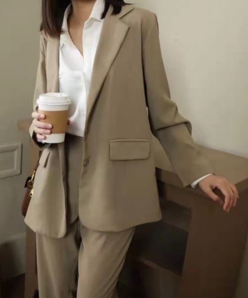 sakishimatokyo(サキシマトーキョー)の「カラーセットアップ(ノーカラージャケット・レディース・ブラック/ベージュ/アイボリー・FREE)」の3枚目の写真