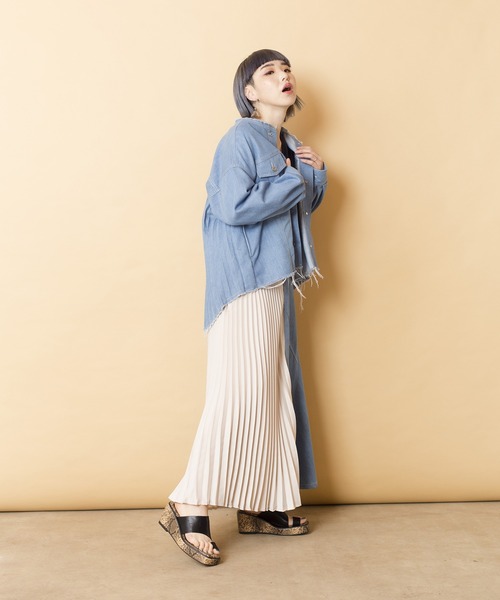 OSMOSIS（オズモーシス）の「プリーツ切替デニムスカート（デニムスカート・レディース・ライトブルー/ネイビー/ブルー・ONE SIZE）」の5枚目の写真