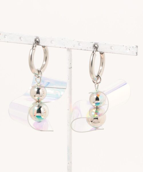 tone（トーン）の「【Beauty bell】うねうねフープピアス（ピアス（両耳用）・レディース・ブラック/クリア/ブラック系その他/シルバー系その他/パープル/パープル系その他/ブラック系/イエロー系その他/ブラック系その他2/その他/ブラック系その他3/ブラック系その他4・FREE）」の11枚目の写真