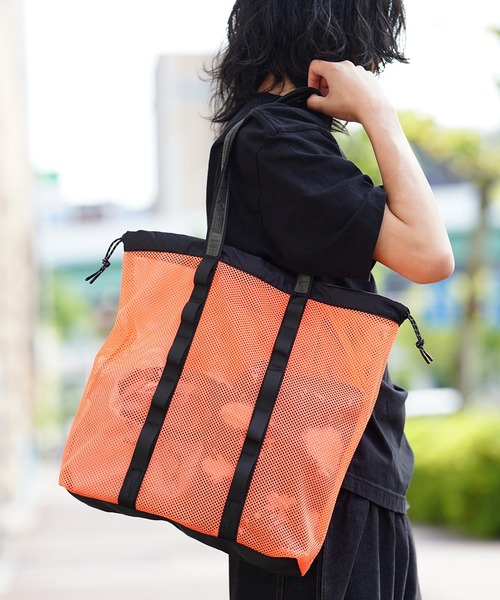 WEEKEND(ER)（ウィークエンダー）の「WEEKEND(ER) ウィークエンダー WEEKEND MESH TOTE BAG メッシュトートバッグ（トートバッグ・メンズ・ホワイト/ブラック/グレー/ネイビー/オリーブ/イエロー/オレンジ・FREE）」の7枚目の写真