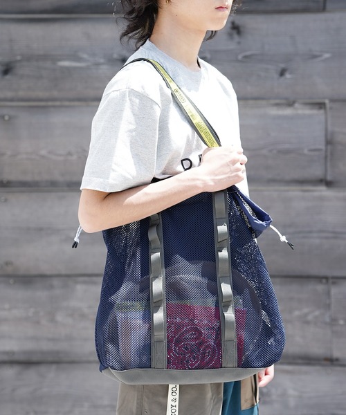 WEEKEND(ER)（ウィークエンダー）の「WEEKEND(ER) ウィークエンダー WEEKEND MESH TOTE BAG メッシュトートバッグ（トートバッグ・メンズ・ホワイト/ブラック/グレー/ネイビー/オリーブ/イエロー・FREE）」の19枚目の写真