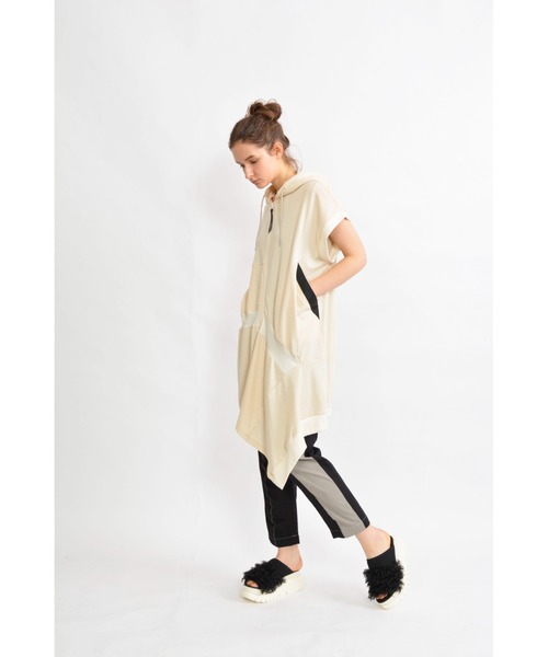 gomme（ゴム）の「60/-ファイン裏毛　ロングパーカー（パーカー・レディース・ブラック/キナリ・MEDIUM）」の4枚目の写真