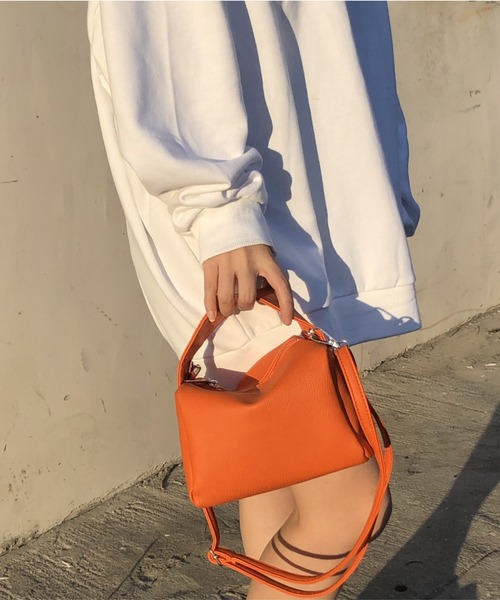 yuue' ( wear )(ユーイ)の「2way ボストンバッグ / ショルダーバッグ(ショルダーバッグ・レディース・ホワイト/ブラック/オレンジ/グリーン・FREE)」の15枚目の写真