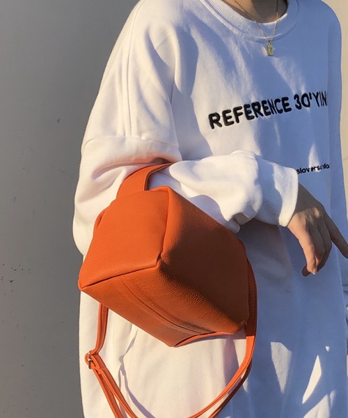 yuue' ( wear )(ユーイ)の「2way ボストンバッグ / ショルダーバッグ(ショルダーバッグ・レディース・ホワイト/ブラック/オレンジ/グリーン・FREE)」の5枚目の写真