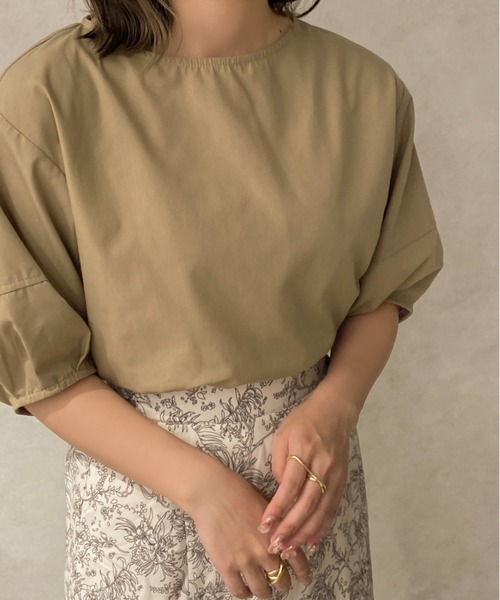 apres jour clair（アプレジュールクレア）の「【apres jour clair】ランタンスリーブブラウス【ZOZOTOWN限定アイテム】（シャツ/ブラウス・レディース・ベージュ/オフホワイト/モカ・フリー/X-LARGE）」の5枚目の写真