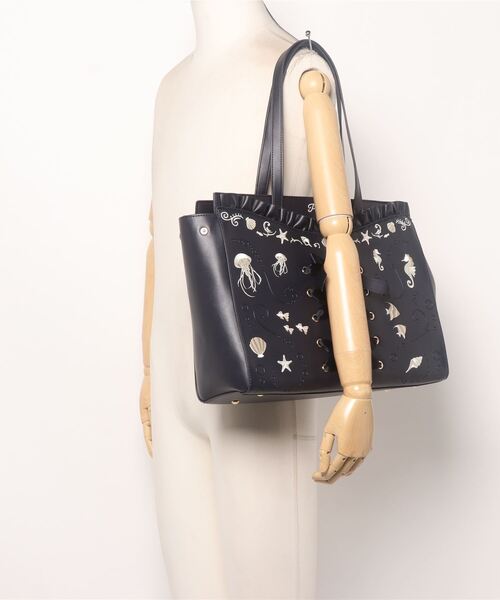 axes femme POETIQUE（アクシーズファムポエティック）の