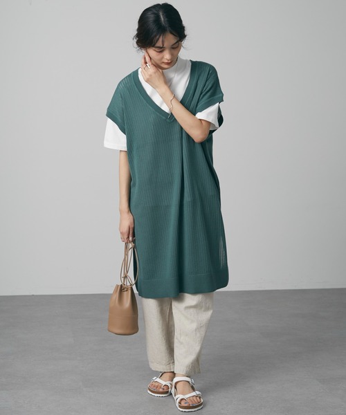 CRAFT STANDARD BOUTIQUE(クラフトスタンダードブティック)の「【手洗い】リブ切替えVネックジレ *◆(ベスト・レディース・ベージュ/チャコールグレー/グリーン・FREE)」の3枚目の写真