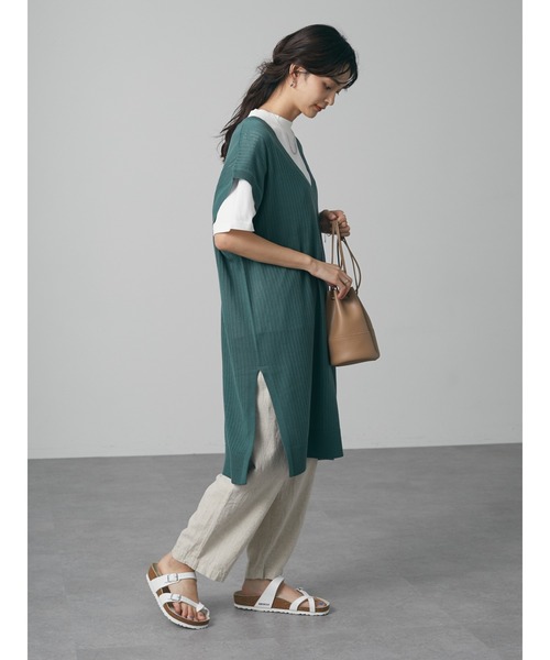 CRAFT STANDARD BOUTIQUE(クラフトスタンダードブティック)の「【手洗い】リブ切替えVネックジレ *◆(ベスト・レディース・ベージュ/チャコールグレー/グリーン・FREE)」の18枚目の写真