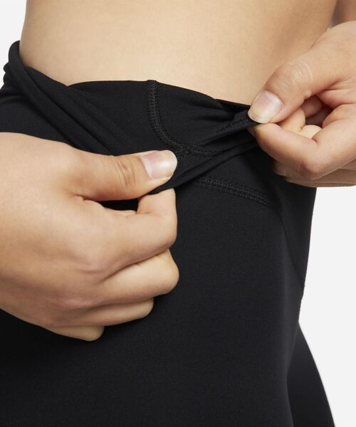 NIKE（ナイキ）の「ナイキ ヨガ Dri-FIT ウィメンズ 7/8 ハイライズ グラフィック レギンス / Nike Yoga Dri-FIT Women's 7/8 High-Rise Graphic Leggings（レギンス/スパッツ・レディース・オリーブ系/ブラック・M/XS/L/S/XL）」の5枚目の写真