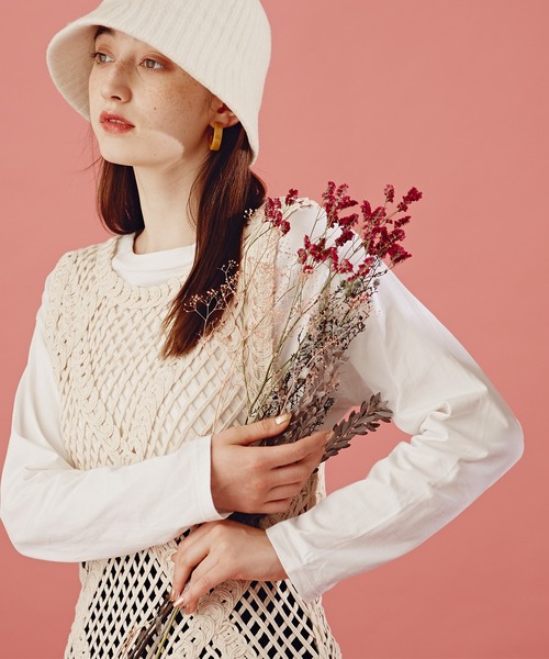 N.(N. Natural Beauty Basic)(エヌエヌナチュラルビューティーベーシック)の「《n.'look》◆格子柄レース編みジレニット(ニット/セーター・レディース・ブラック/クリーム・MEDIUM)」の1枚目の写真