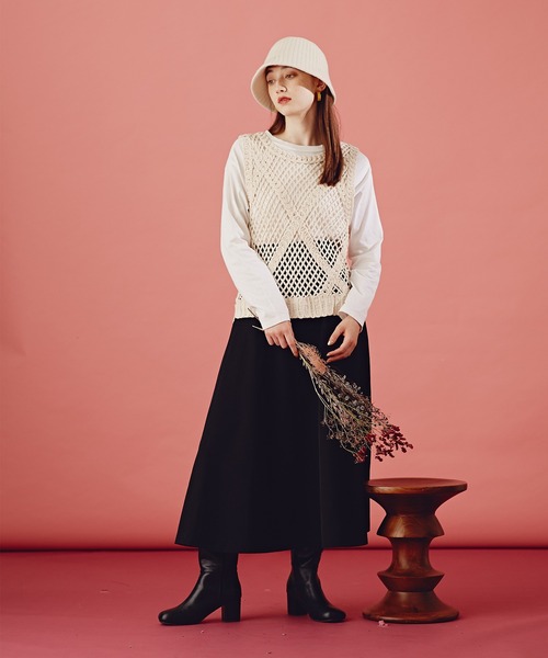 N.(N. Natural Beauty Basic)(エヌエヌナチュラルビューティーベーシック)の「《n.'look》◆格子柄レース編みジレニット(ニット/セーター・レディース・ブラック/クリーム・MEDIUM)」の11枚目の写真