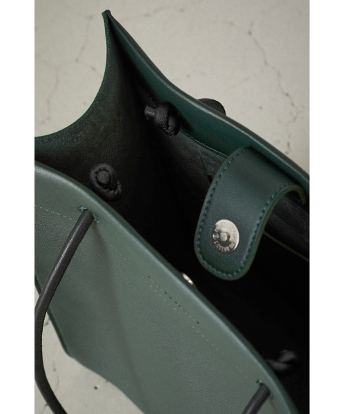 AZUL by moussy(アズールバイマウジー)の「NARROW HANDLE SHOPPER BAG Ⅲ/ナローハンドルショッパーバッグⅢ(ショルダーバッグ・レディース・ブラック/ベージュ/グリーン/マルチ・FREE)」の16枚目の写真