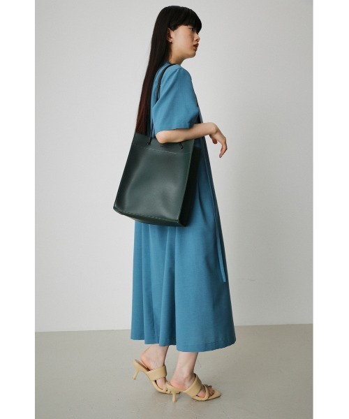 AZUL by moussy(アズールバイマウジー)の「NARROW HANDLE SHOPPER BAG Ⅲ/ナローハンドルショッパーバッグⅢ(ショルダーバッグ・レディース・ブラック/ベージュ/グリーン/マルチ・FREE)」の19枚目の写真