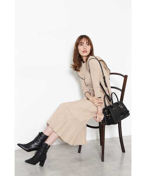 JILL STUART（ジルスチュアート）の「◆ポリーンチャームバッグ（トートバッグ・レディース・ホワイト/ブラック・ﾌﾘ-）」の4枚目の写真