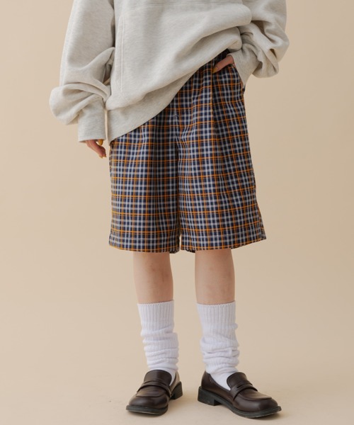 MERLOT(メルロー)の「カラーチェックハーフパンツ(その他パンツ・レディース・ネイビー/グリーン・FREE)」の1枚目の写真