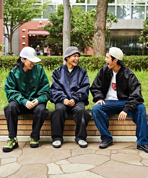 FREAK'S STORE（フリークスストア）の「WEB限定 ビッグシルエット ソリッドデザイン ナイロンスタジャン（スタジャン・メンズ・ブラック/ネイビー/グリーン・SMALL/MEDIUM/LARGE）」の4枚目の写真